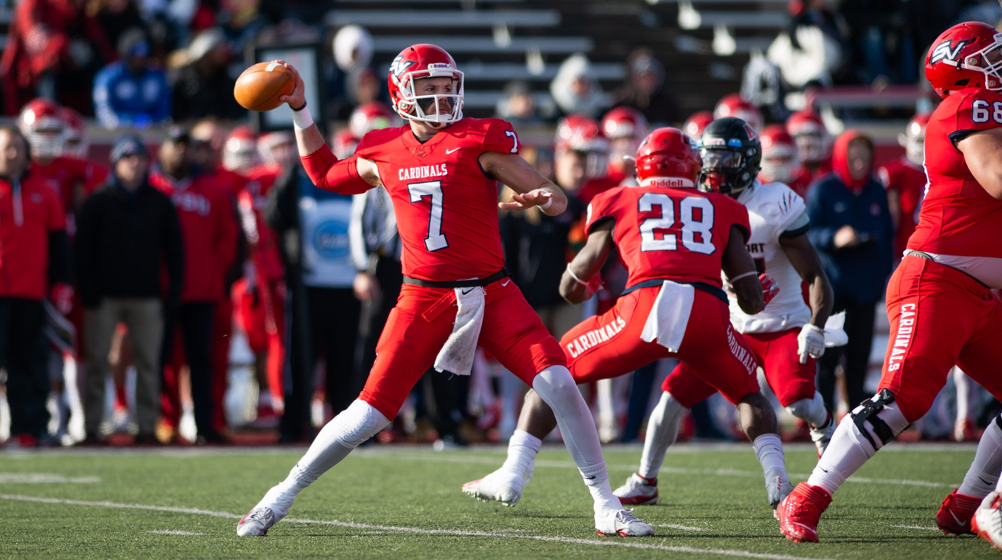 Saginaw Valley drops season finale to Davenport, 33-23