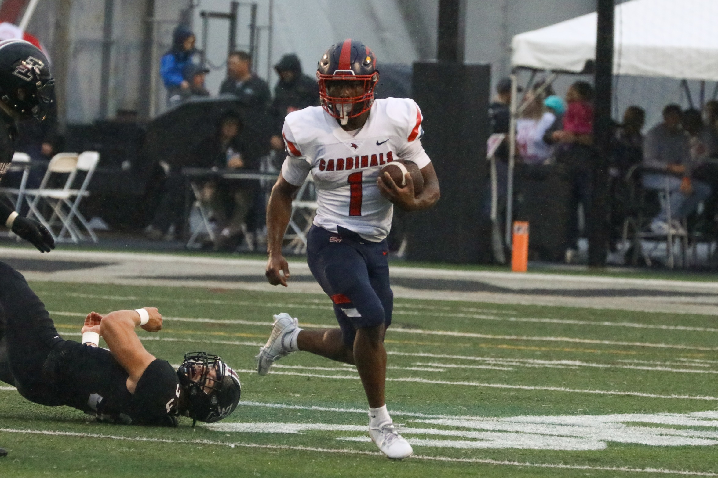 Cardinals Upend #15 Greyhounds on the Road