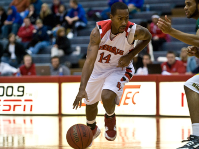 Cardinals Defeat Northern Michigan, 59-56