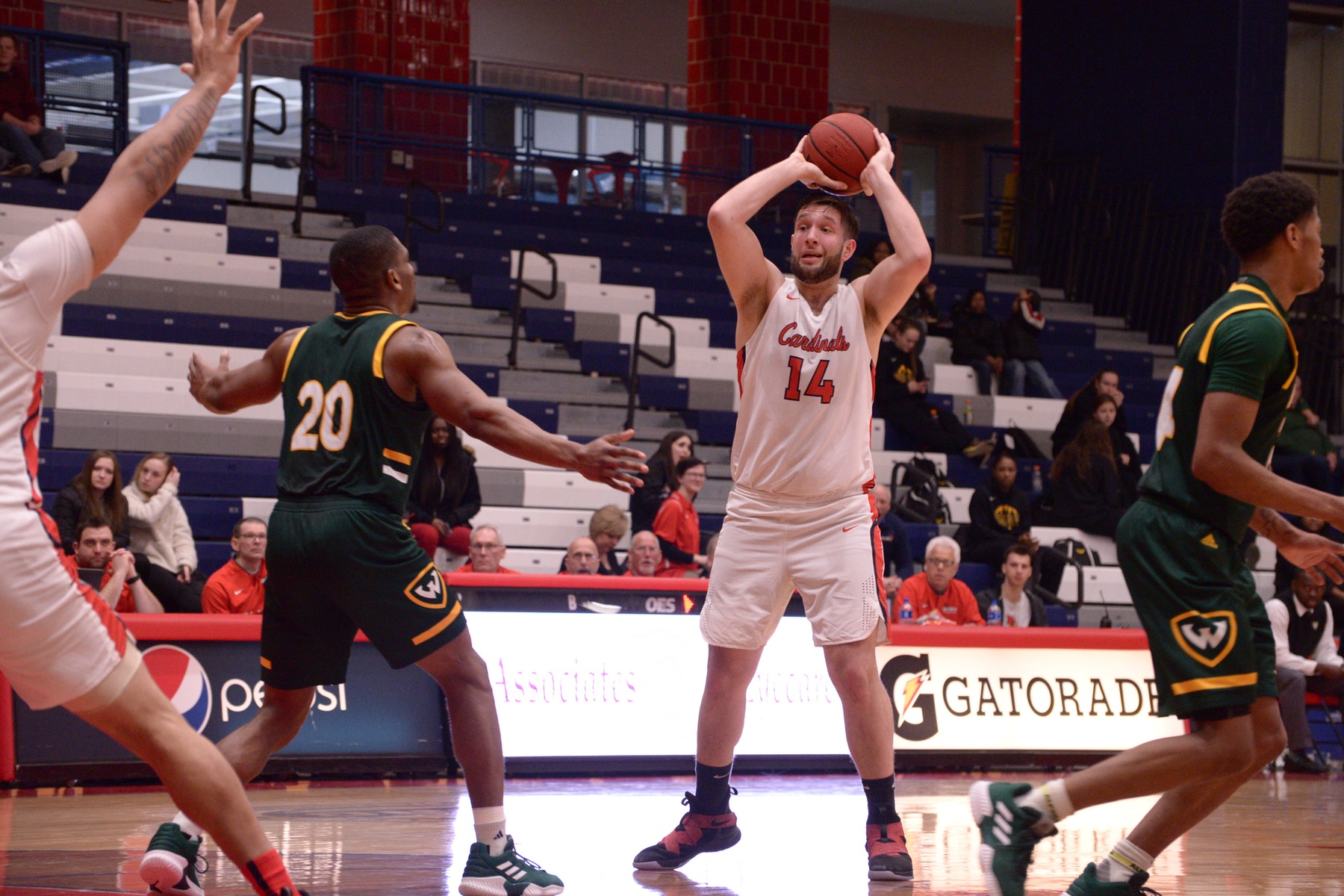 Cardinals lead wire-to-wire in 72-59 win over Warriors