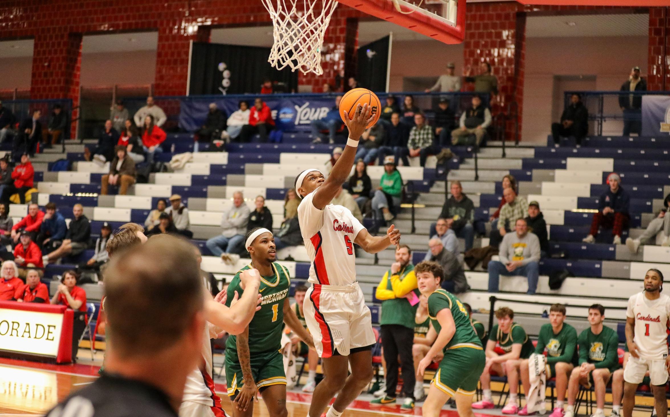 Cardinals Outpaced by Wildcats