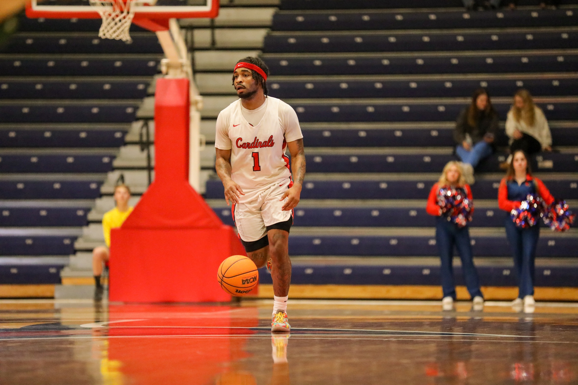 Cardinals Fall in Tight Battle at Warriors