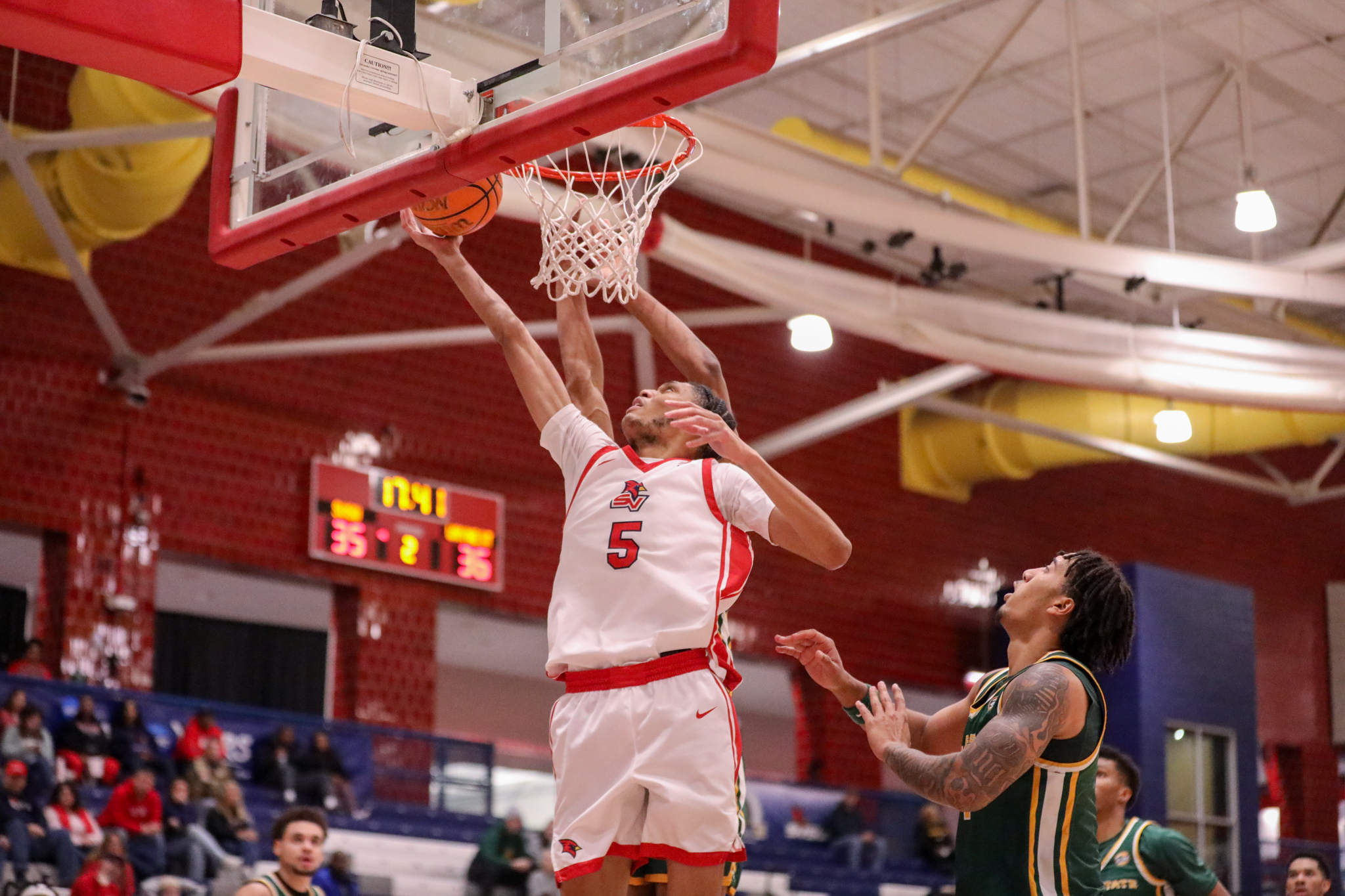 Kevonne Taylor Records Second Straight Double-Double in Season Finale
