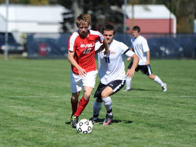 Cardinals Cage Eagles, 2-1