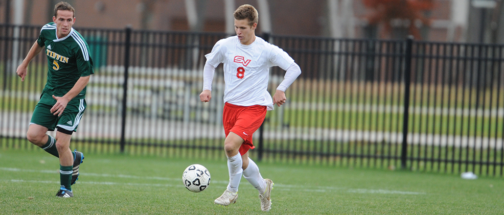 Cardinals Slay Dragons on Senior Day, 4-0