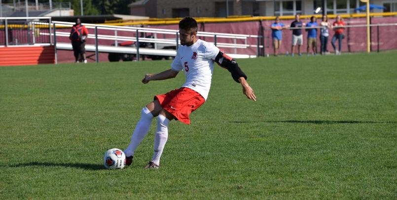 Tyler Stephens earned his first-career All-Region award by making the 2015 NSCAA All-Midwest Region Second Team...