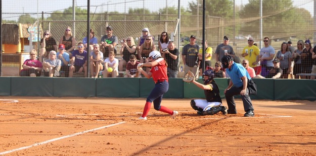 Cardinals Extend Win Streak to Seven With Wins on Day Two of Spring Break