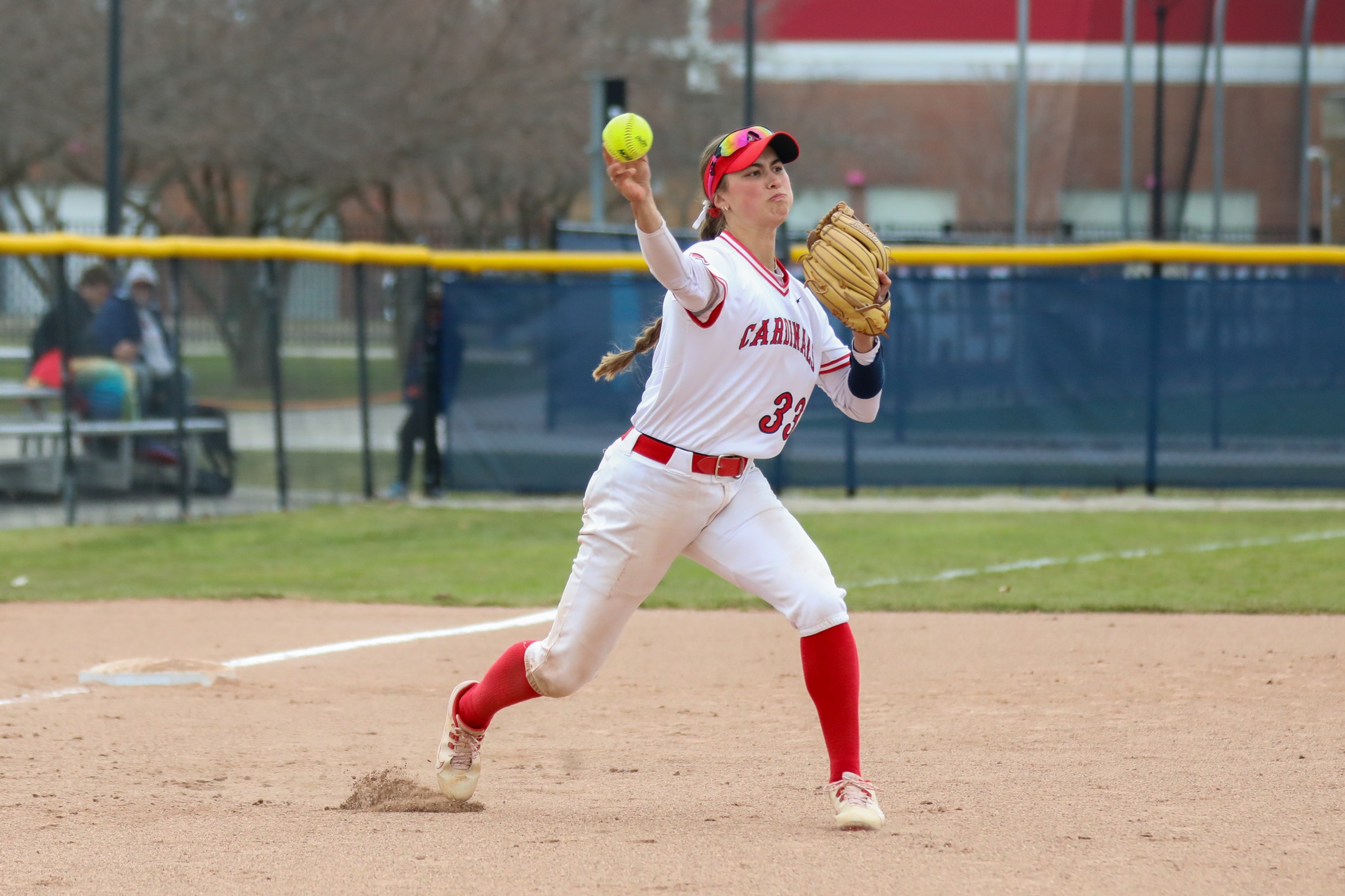 Cardinals Split with Lakers