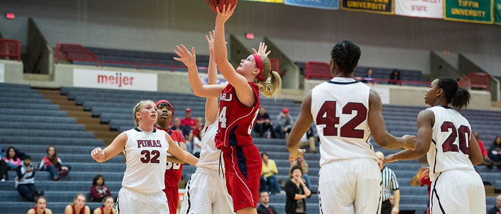 SVSU Downs Pumas on Final Day of 'Challenge', 75-52