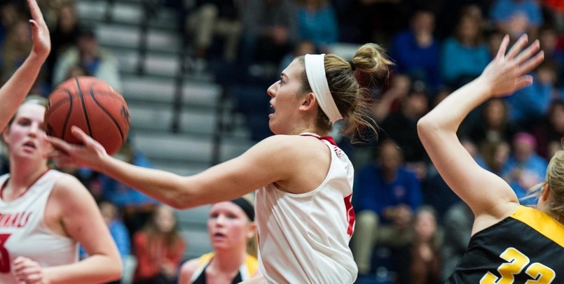 Francesca Coury notched a career-high 12 points in Saturday's game vs Grand Valley...