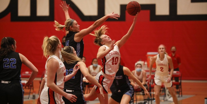 Cardinal women drop season opener to Lakers 66-51