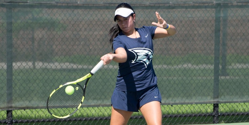Women's Tennis falls at Wayne State in league matchup