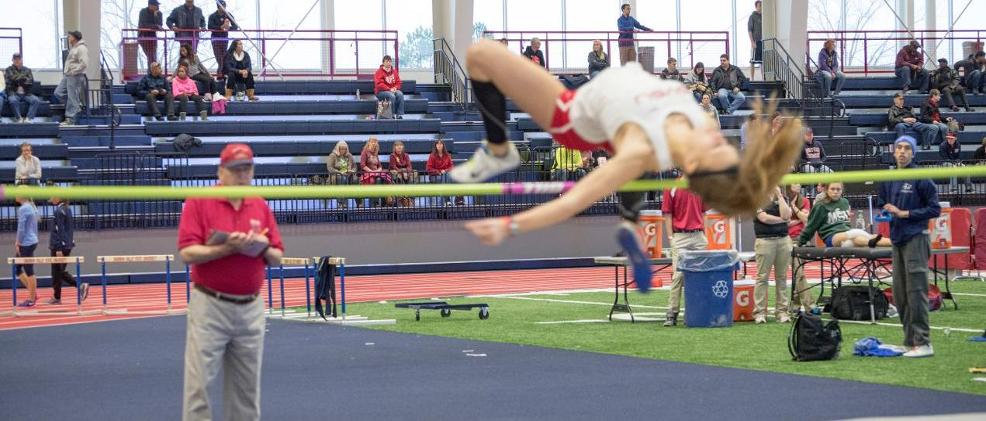 SVSU Women Compete in Jet's Pizza Invitational